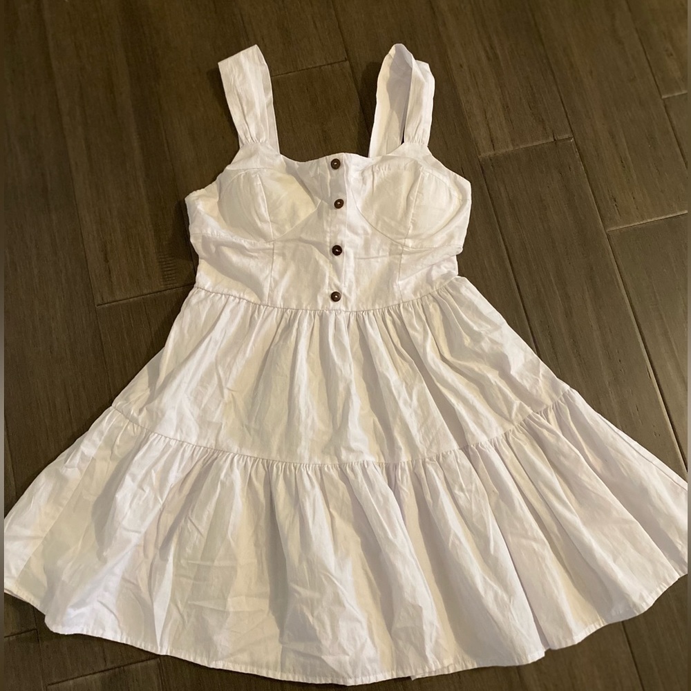NEVER WORN - White strappy dress